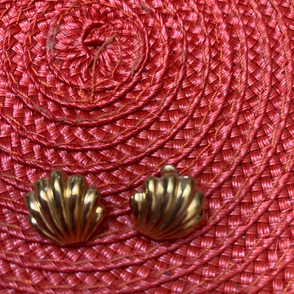 Bundle 5, get 20% off - Vintage Polished Brass Shell-shaped Earrings